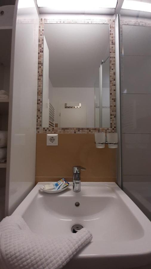 Appartements Am Schillergarten Dresda Esterno foto